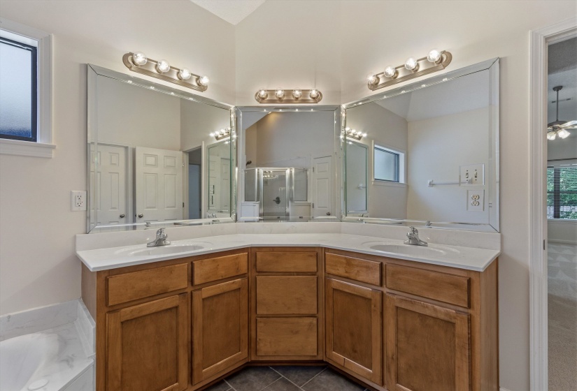 3671 HAYNES RD, Bartlett, Tennessee 38133, 5 Bedrooms Bedrooms, 10 Rooms Rooms,3.1 BathroomsBathrooms,Residential,For Sale,HAYNES,10219946