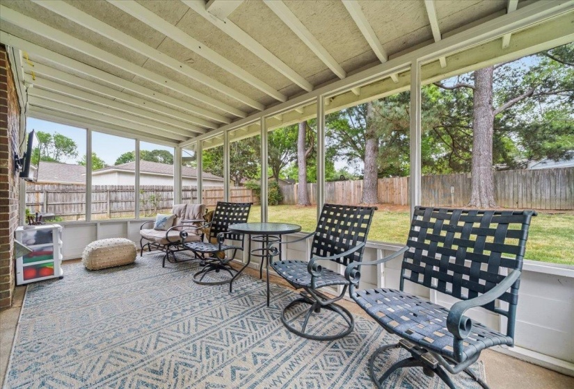 1070 GREENVIEW ROAD RD, Collierville, Tennessee 38017, 3 Bedrooms Bedrooms, 5 Rooms Rooms,2 BathroomsBathrooms,Residential,For Sale,GREENVIEW ROAD,10219948