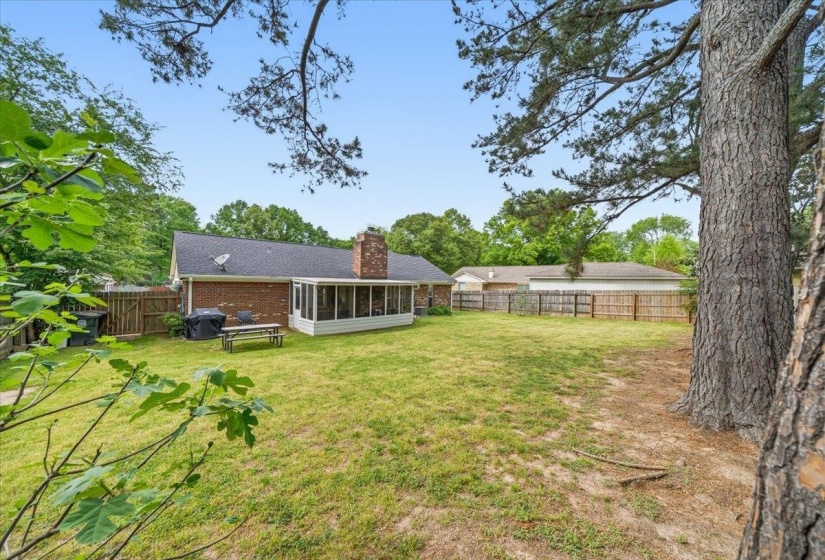 1070 GREENVIEW ROAD RD, Collierville, Tennessee 38017, 3 Bedrooms Bedrooms, 5 Rooms Rooms,2 BathroomsBathrooms,Residential,For Sale,GREENVIEW ROAD,10219948