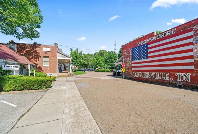 1070 GREENVIEW ROAD RD, Collierville, Tennessee 38017, 3 Bedrooms Bedrooms, 5 Rooms Rooms,2 BathroomsBathrooms,Residential,For Sale,GREENVIEW ROAD,10219948