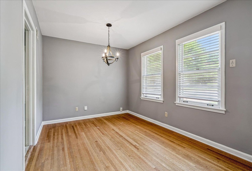 1483 WOODSTON RD, Memphis, Tennessee 38117, 3 Bedrooms Bedrooms, 6 Rooms Rooms,1.1 BathroomsBathrooms,Residential,For Sale,WOODSTON,10219949