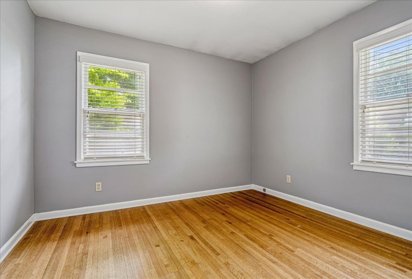 1483 WOODSTON RD, Memphis, Tennessee 38117, 3 Bedrooms Bedrooms, 6 Rooms Rooms,1.1 BathroomsBathrooms,Residential,For Sale,WOODSTON,10219949