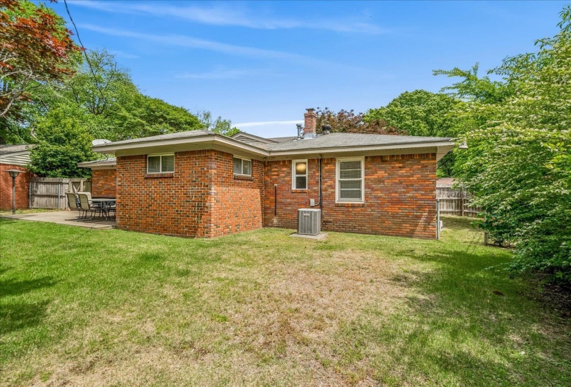 1483 WOODSTON RD, Memphis, Tennessee 38117, 3 Bedrooms Bedrooms, 6 Rooms Rooms,1.1 BathroomsBathrooms,Residential,For Sale,WOODSTON,10219949
