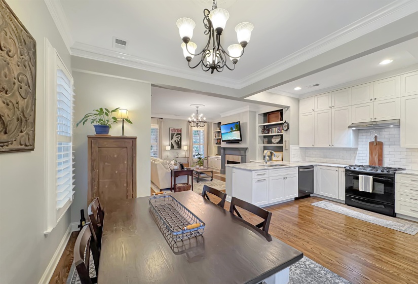 59 CALHOUN AVE, Memphis, Tennessee 38103, 3 Bedrooms Bedrooms, 6 Rooms Rooms,2.1 BathroomsBathrooms,Residential,For Sale,CALHOUN,10219952