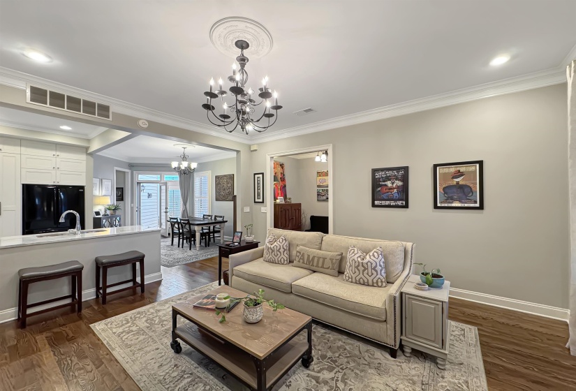 59 CALHOUN AVE, Memphis, Tennessee 38103, 3 Bedrooms Bedrooms, 6 Rooms Rooms,2.1 BathroomsBathrooms,Residential,For Sale,CALHOUN,10219952