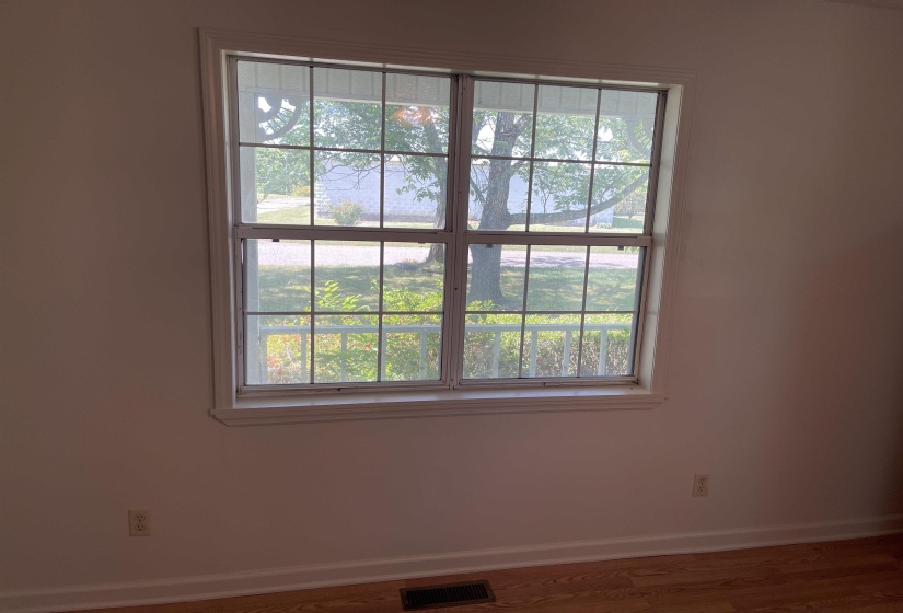 73 POST OFFICE ST, Stantonville, Tennessee 38379, 2 Bedrooms Bedrooms, 5 Rooms Rooms,1 BathroomBathrooms,Residential,For Sale,POST OFFICE,10219953