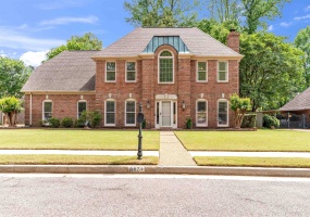 8871 WOODMARK DR, Cordova, Tennessee 38018, 3 Bedrooms Bedrooms, 7 Rooms Rooms,2.1 BathroomsBathrooms,Residential,For Sale,WOODMARK,10219957