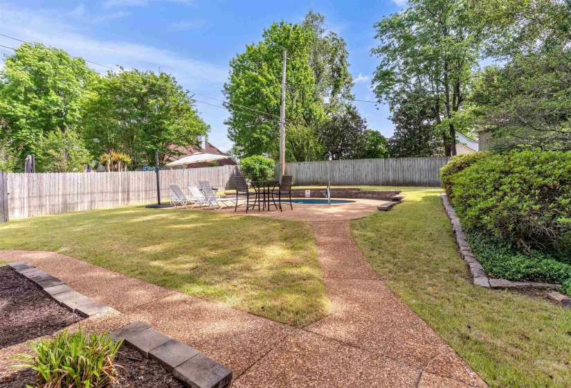 8871 WOODMARK DR, Cordova, Tennessee 38018, 3 Bedrooms Bedrooms, 7 Rooms Rooms,2.1 BathroomsBathrooms,Residential,For Sale,WOODMARK,10219957