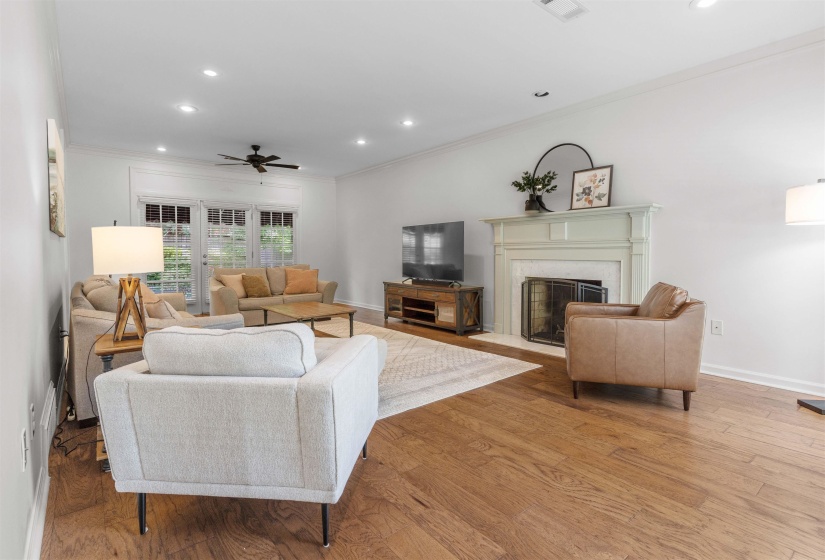 8871 WOODMARK DR, Cordova, Tennessee 38018, 3 Bedrooms Bedrooms, 7 Rooms Rooms,2.1 BathroomsBathrooms,Residential,For Sale,WOODMARK,10219957