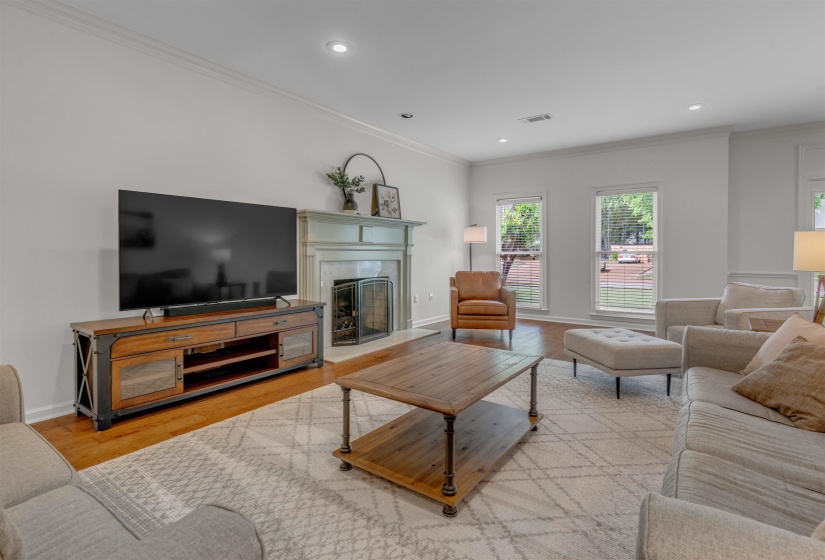 8871 WOODMARK DR, Cordova, Tennessee 38018, 3 Bedrooms Bedrooms, 7 Rooms Rooms,2.1 BathroomsBathrooms,Residential,For Sale,WOODMARK,10219957