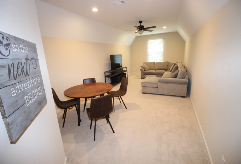 4553 CRADDLE HILL DR, Bartlett, Tennessee 38002, 4 Bedrooms Bedrooms, 9 Rooms Rooms,3 BathroomsBathrooms,Residential,For Sale,CRADDLE HILL,10219958