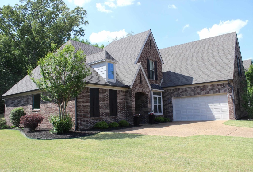 4553 CRADDLE HILL DR, Bartlett, Tennessee 38002, 4 Bedrooms Bedrooms, 9 Rooms Rooms,3 BathroomsBathrooms,Residential,For Sale,CRADDLE HILL,10219958