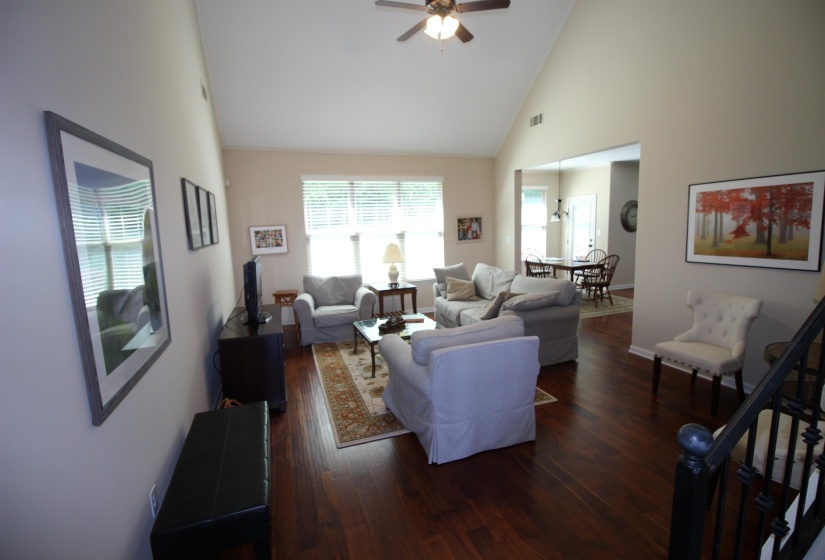 4553 CRADDLE HILL DR, Bartlett, Tennessee 38002, 4 Bedrooms Bedrooms, 9 Rooms Rooms,3 BathroomsBathrooms,Residential,For Sale,CRADDLE HILL,10219958