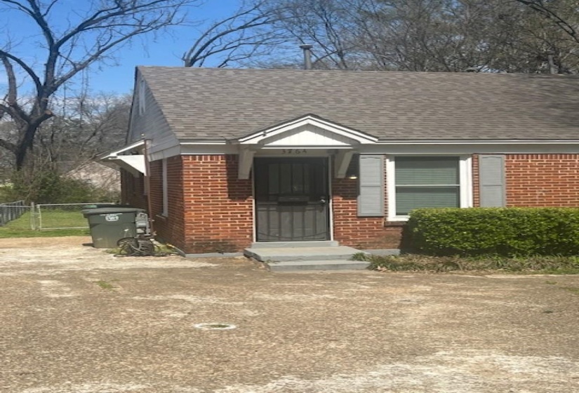 3764 CARNES AVE, Memphis, Tennessee 38111, 1 Bedroom Bedrooms, 4 Rooms Rooms,1 BathroomBathrooms,Rental Properties,For Sale,CARNES,10219969