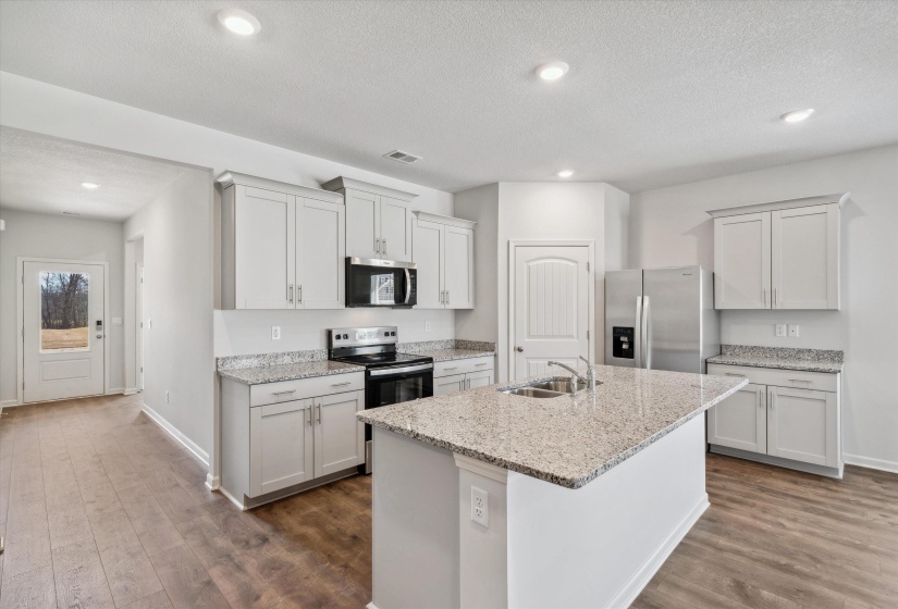 85 KIPLING DR, Oakland, Tennessee 38060, 5 Bedrooms Bedrooms, 13 Rooms Rooms,3 BathroomsBathrooms,Rental Properties,For Sale,KIPLING,10219994