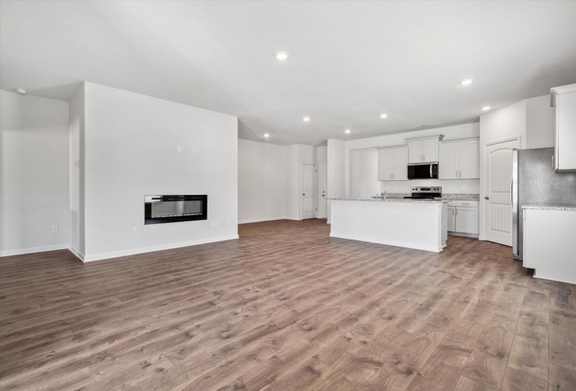 85 KIPLING DR, Oakland, Tennessee 38060, 5 Bedrooms Bedrooms, 13 Rooms Rooms,3 BathroomsBathrooms,Rental Properties,For Sale,KIPLING,10219994