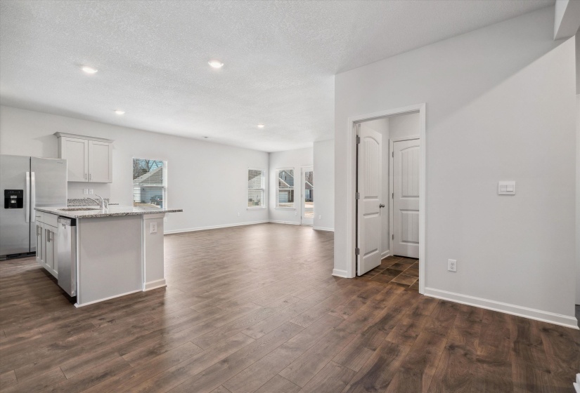 85 KIPLING DR, Oakland, Tennessee 38060, 5 Bedrooms Bedrooms, 13 Rooms Rooms,3 BathroomsBathrooms,Rental Properties,For Sale,KIPLING,10219994