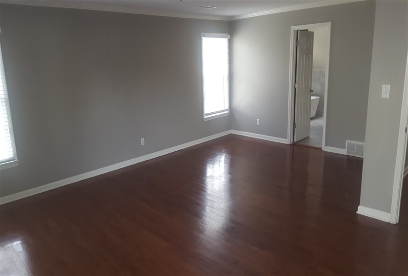 1908 NEWFIELDS RD, Germantown, Tennessee 38139, 5 Bedrooms Bedrooms, 10 Rooms Rooms,3 BathroomsBathrooms,Rental Properties,For Sale,NEWFIELDS,10220023