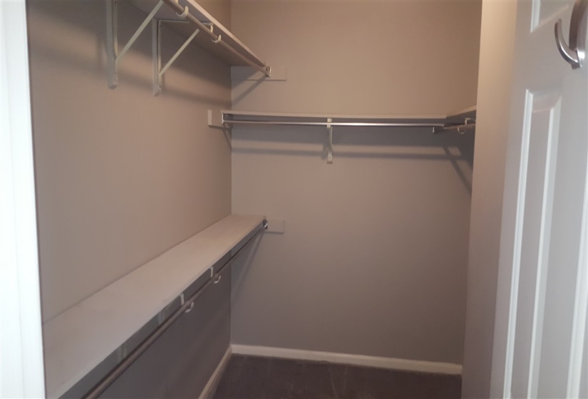 1908 NEWFIELDS RD, Germantown, Tennessee 38139, 5 Bedrooms Bedrooms, 10 Rooms Rooms,3 BathroomsBathrooms,Rental Properties,For Sale,NEWFIELDS,10220023