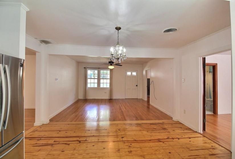 487 CENTER ST, Collierville, Tennessee 38017, 3 Bedrooms Bedrooms, 6 Rooms Rooms,2 BathroomsBathrooms,Residential,For Sale,CENTER,10209966