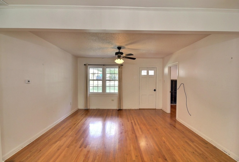 487 CENTER ST, Collierville, Tennessee 38017, 3 Bedrooms Bedrooms, 6 Rooms Rooms,2 BathroomsBathrooms,Residential,For Sale,CENTER,10209966