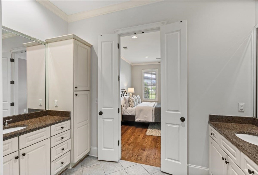 1862 OLD TOWNE LN, Germantown, Tennessee 38139, 4 Bedrooms Bedrooms, 8 Rooms Rooms,3.1 BathroomsBathrooms,Residential,For Sale,OLD TOWNE,10219791