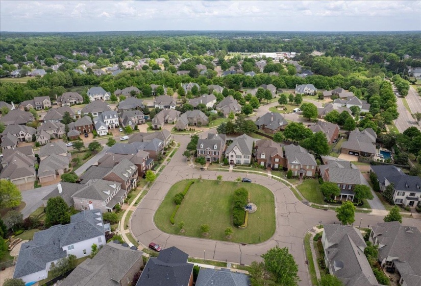 1862 OLD TOWNE LN, Germantown, Tennessee 38139, 4 Bedrooms Bedrooms, 8 Rooms Rooms,3.1 BathroomsBathrooms,Residential,For Sale,OLD TOWNE,10219791