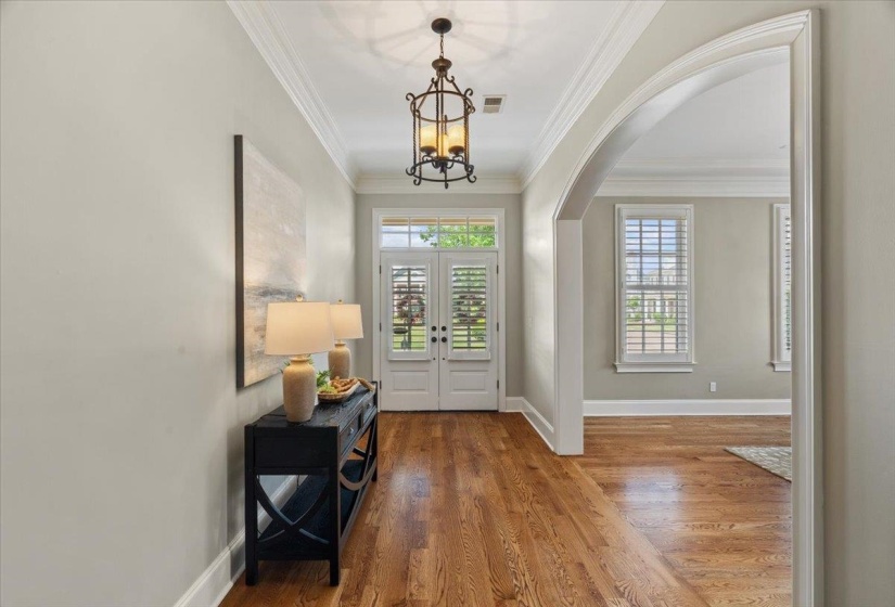 1862 OLD TOWNE LN, Germantown, Tennessee 38139, 4 Bedrooms Bedrooms, 8 Rooms Rooms,3.1 BathroomsBathrooms,Residential,For Sale,OLD TOWNE,10219791