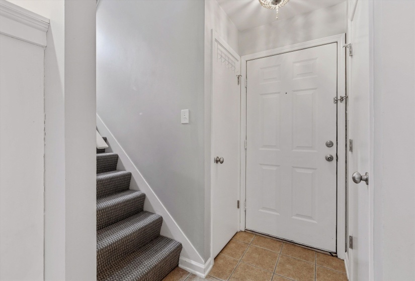 1822 DRAGONFLY CV, Germantown, Tennessee 38138, 2 Bedrooms Bedrooms, 5 Rooms Rooms,2.1 BathroomsBathrooms,Residential,For Sale,DRAGONFLY,10219965