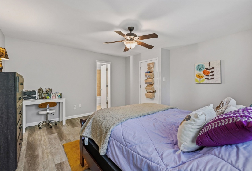 1822 DRAGONFLY CV, Germantown, Tennessee 38138, 2 Bedrooms Bedrooms, 5 Rooms Rooms,2.1 BathroomsBathrooms,Residential,For Sale,DRAGONFLY,10219965