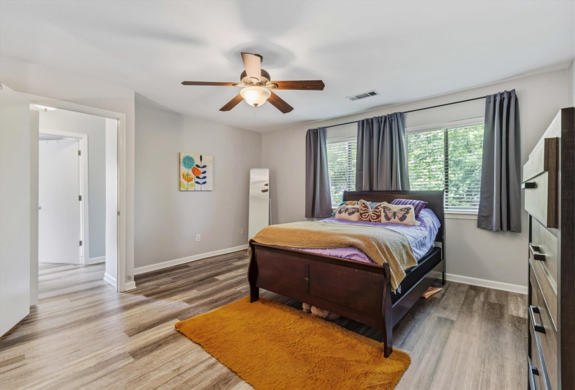 1822 DRAGONFLY CV, Germantown, Tennessee 38138, 2 Bedrooms Bedrooms, 5 Rooms Rooms,2.1 BathroomsBathrooms,Residential,For Sale,DRAGONFLY,10219965