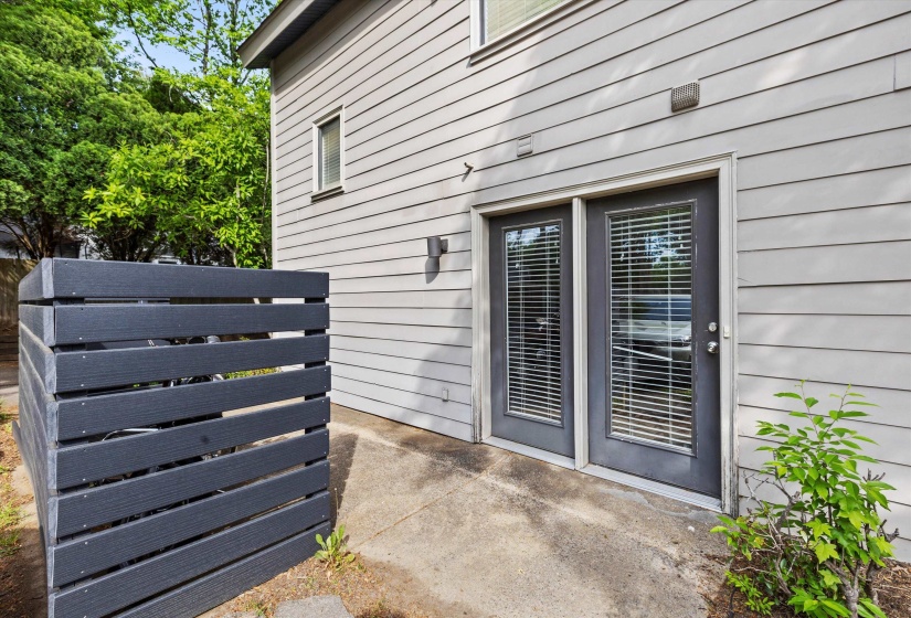 1822 DRAGONFLY CV, Germantown, Tennessee 38138, 2 Bedrooms Bedrooms, 5 Rooms Rooms,2.1 BathroomsBathrooms,Residential,For Sale,DRAGONFLY,10219965