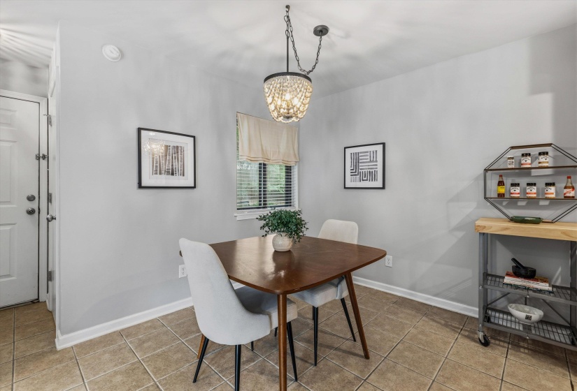 1822 DRAGONFLY CV, Germantown, Tennessee 38138, 2 Bedrooms Bedrooms, 5 Rooms Rooms,2.1 BathroomsBathrooms,Residential,For Sale,DRAGONFLY,10219965