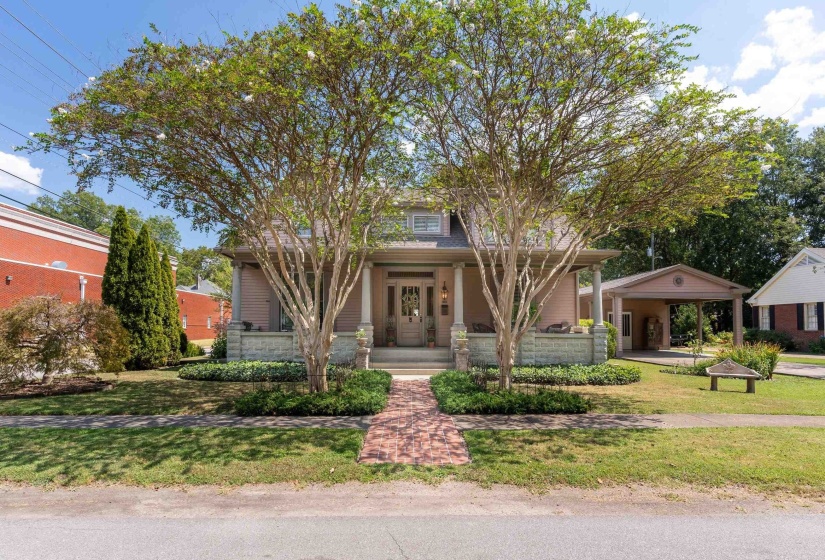 302 EAST ST, Somerville, Tennessee 38068, 4 Bedrooms Bedrooms, 8 Rooms Rooms,3 BathroomsBathrooms,Residential,For Sale,EAST,10219970