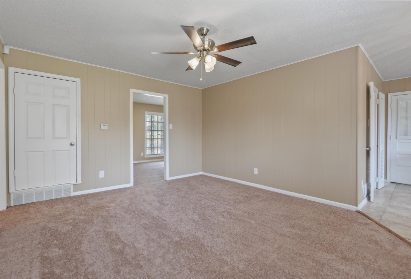 4445 DON ST, Memphis, Tennessee 38109, 3 Bedrooms Bedrooms, 7 Rooms Rooms,2 BathroomsBathrooms,Residential,For Sale,DON,10219972