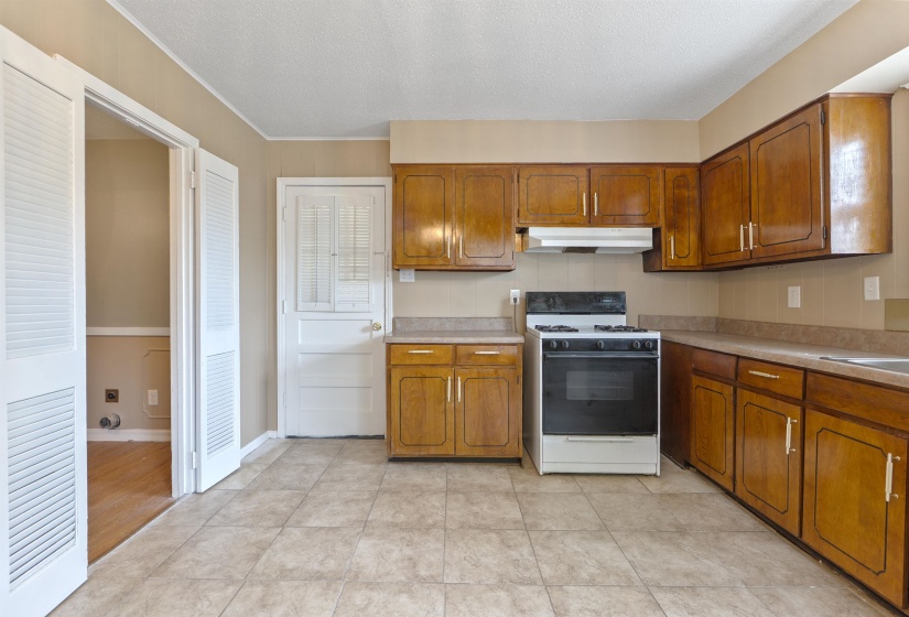 4445 DON ST, Memphis, Tennessee 38109, 3 Bedrooms Bedrooms, 7 Rooms Rooms,2 BathroomsBathrooms,Residential,For Sale,DON,10219972