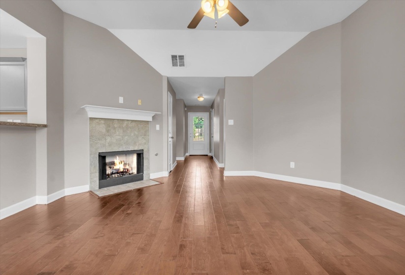 3960 SHAE PIERCE DR, Southaven, Mississippi 38671-8905, 3 Bedrooms Bedrooms, 5 Rooms Rooms,2 BathroomsBathrooms,Residential,For Sale,SHAE PIERCE,10219974