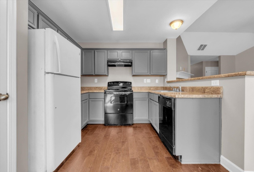 3960 SHAE PIERCE DR, Southaven, Mississippi 38671-8905, 3 Bedrooms Bedrooms, 5 Rooms Rooms,2 BathroomsBathrooms,Residential,For Sale,SHAE PIERCE,10219974