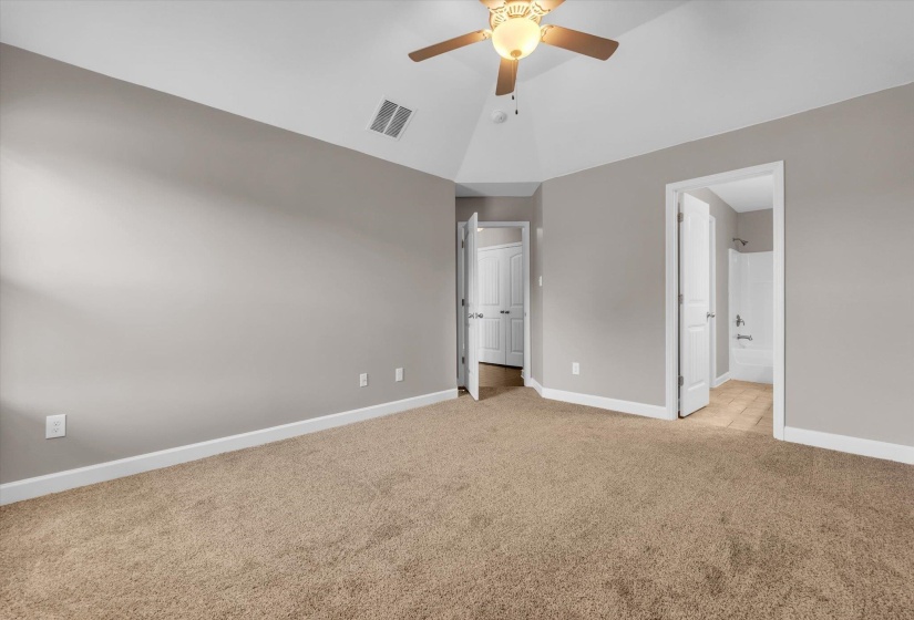 3960 SHAE PIERCE DR, Southaven, Mississippi 38671-8905, 3 Bedrooms Bedrooms, 5 Rooms Rooms,2 BathroomsBathrooms,Residential,For Sale,SHAE PIERCE,10219974