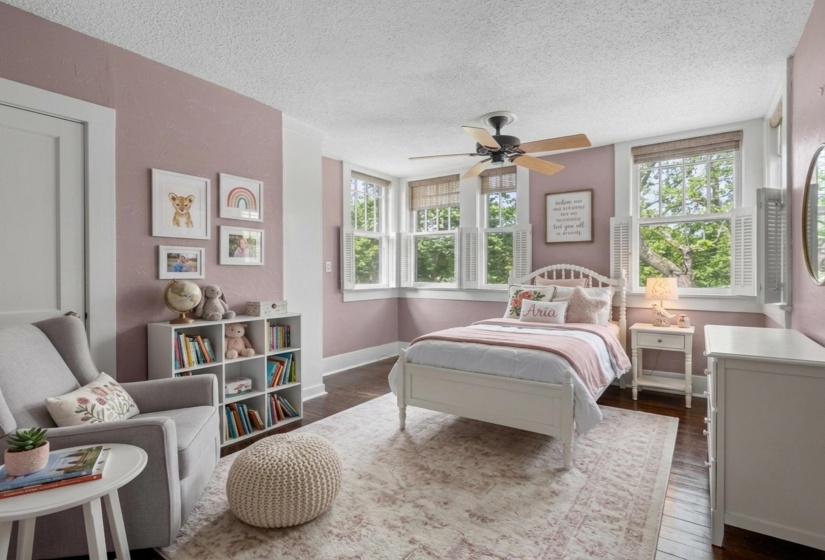 212 FLORENCE AVE, Memphis, Tennessee 38104, 2 Bedrooms Bedrooms, 6 Rooms Rooms,2 BathroomsBathrooms,Residential,For Sale,FLORENCE,10219976