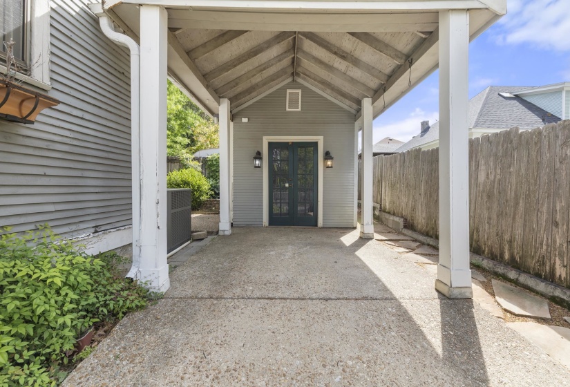 212 FLORENCE AVE, Memphis, Tennessee 38104, 2 Bedrooms Bedrooms, 6 Rooms Rooms,2 BathroomsBathrooms,Residential,For Sale,FLORENCE,10219976