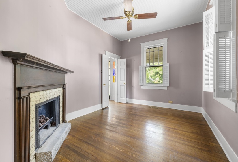 212 FLORENCE AVE, Memphis, Tennessee 38104, 2 Bedrooms Bedrooms, 6 Rooms Rooms,2 BathroomsBathrooms,Residential,For Sale,FLORENCE,10219976