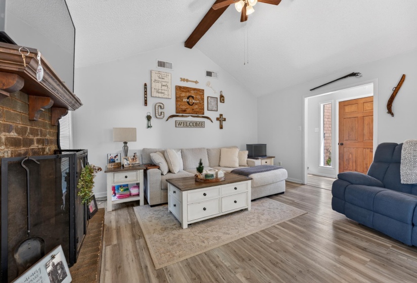 7200 LAMESA LN, Bartlett, Tennessee 38133, 3 Bedrooms Bedrooms, 5 Rooms Rooms,2 BathroomsBathrooms,Residential,For Sale,LAMESA,10219981