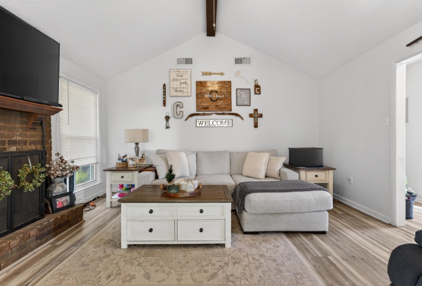 7200 LAMESA LN, Bartlett, Tennessee 38133, 3 Bedrooms Bedrooms, 5 Rooms Rooms,2 BathroomsBathrooms,Residential,For Sale,LAMESA,10219981