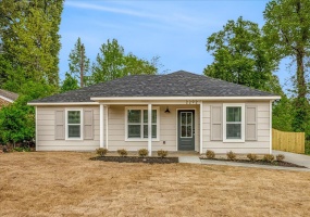 2292 DAYWOOD AVE, Memphis, Tennessee 38127, 4 Bedrooms Bedrooms, 9 Rooms Rooms,2 BathroomsBathrooms,Residential,For Sale,DAYWOOD,10219985