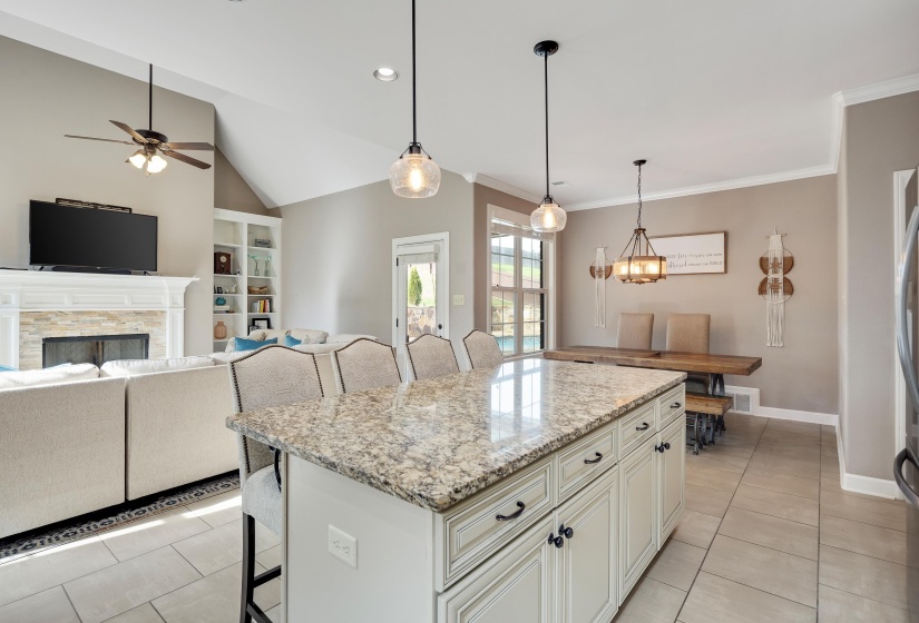 12877 SHANE HOLLOW DR, Arlington, Tennessee 38002, 5 Bedrooms Bedrooms, 9 Rooms Rooms,3 BathroomsBathrooms,Residential,For Sale,SHANE HOLLOW,10219986