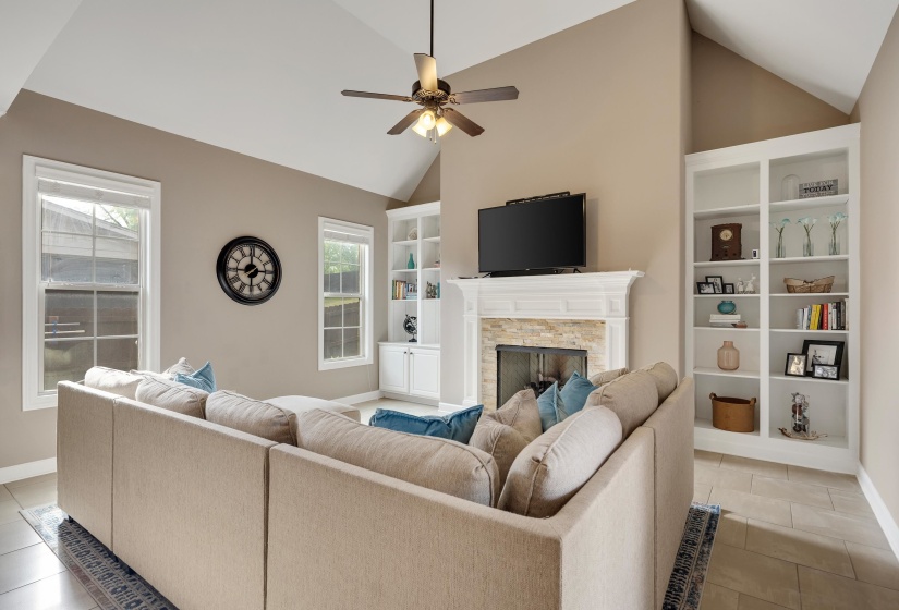 12877 SHANE HOLLOW DR, Arlington, Tennessee 38002, 5 Bedrooms Bedrooms, 9 Rooms Rooms,3 BathroomsBathrooms,Residential,For Sale,SHANE HOLLOW,10219986