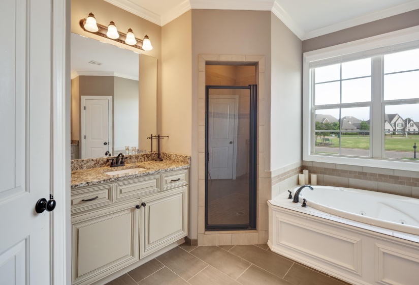 12877 SHANE HOLLOW DR, Arlington, Tennessee 38002, 5 Bedrooms Bedrooms, 9 Rooms Rooms,3 BathroomsBathrooms,Residential,For Sale,SHANE HOLLOW,10219986