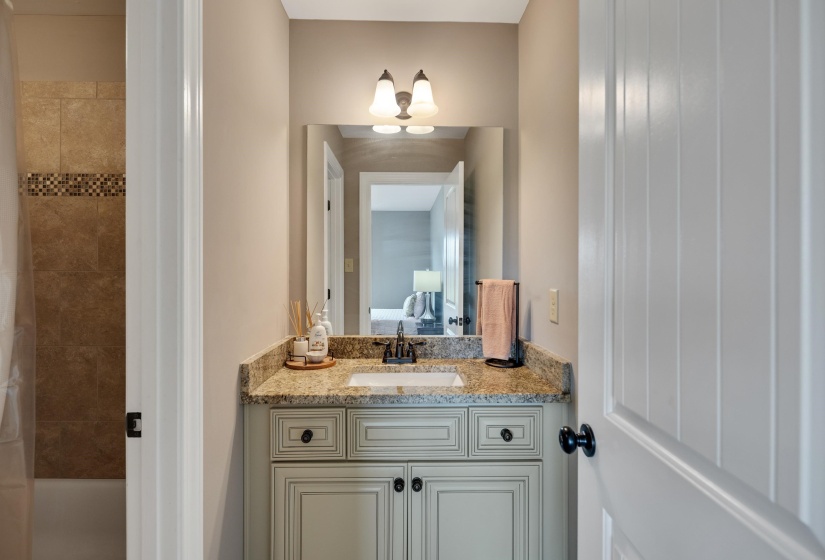 12877 SHANE HOLLOW DR, Arlington, Tennessee 38002, 5 Bedrooms Bedrooms, 9 Rooms Rooms,3 BathroomsBathrooms,Residential,For Sale,SHANE HOLLOW,10219986