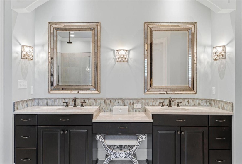 8995 TELLURIDE CV, Germantown, Tennessee 38138, 6 Bedrooms Bedrooms, 13 Rooms Rooms,4.1 BathroomsBathrooms,Residential,For Sale,TELLURIDE,10219991